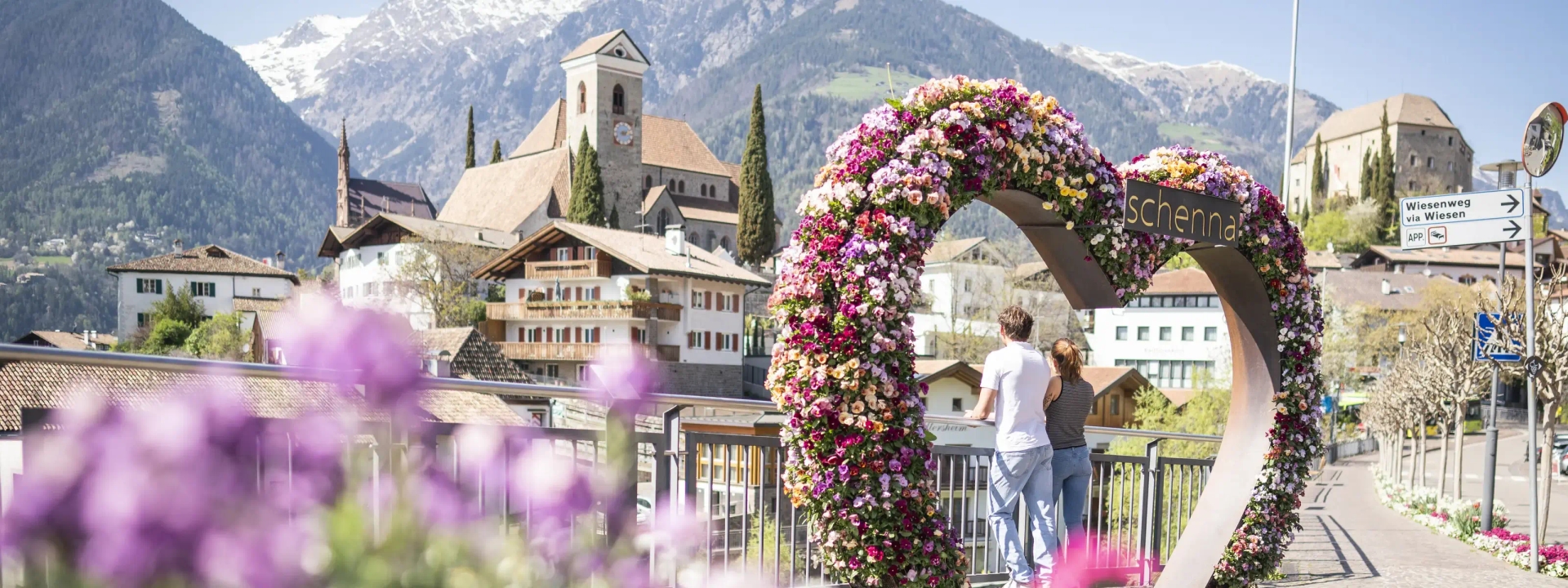 https://www.blumenhotel.it/typo3temp/assets/_processed_/5/c/csm__c_tourismusverein_schenna_-_dietmar_denger_3_.jpg_1233081e8c.webp