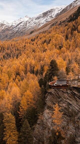 https://www.bergfrieden.com/redakteure/_optimized_/320/284835/csm_DJI_0361_Herbst_Landschaft_8af07cccfb.jpg